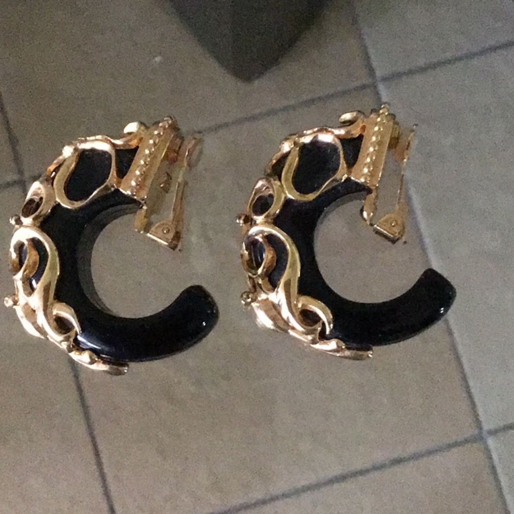 Earring